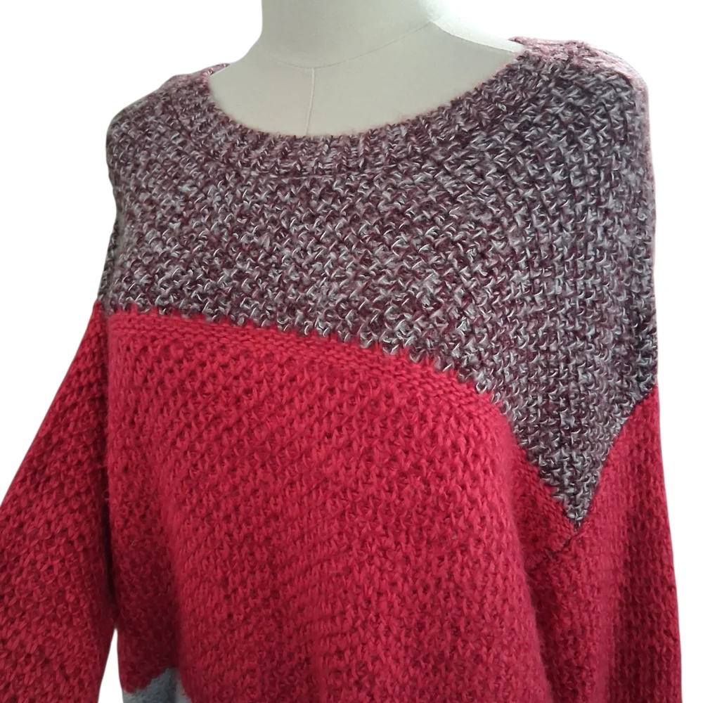 Urban Outfitters Oversized Maroon and Gray Knit Sweater Womens Size Small